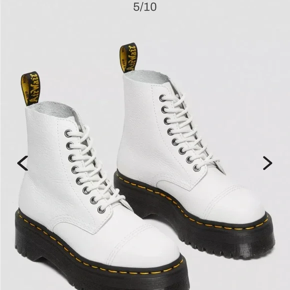 Doc Marten - Picture 2 of 2